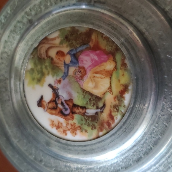 Vanity Powder/Trinket Box - Picture 3 of 4